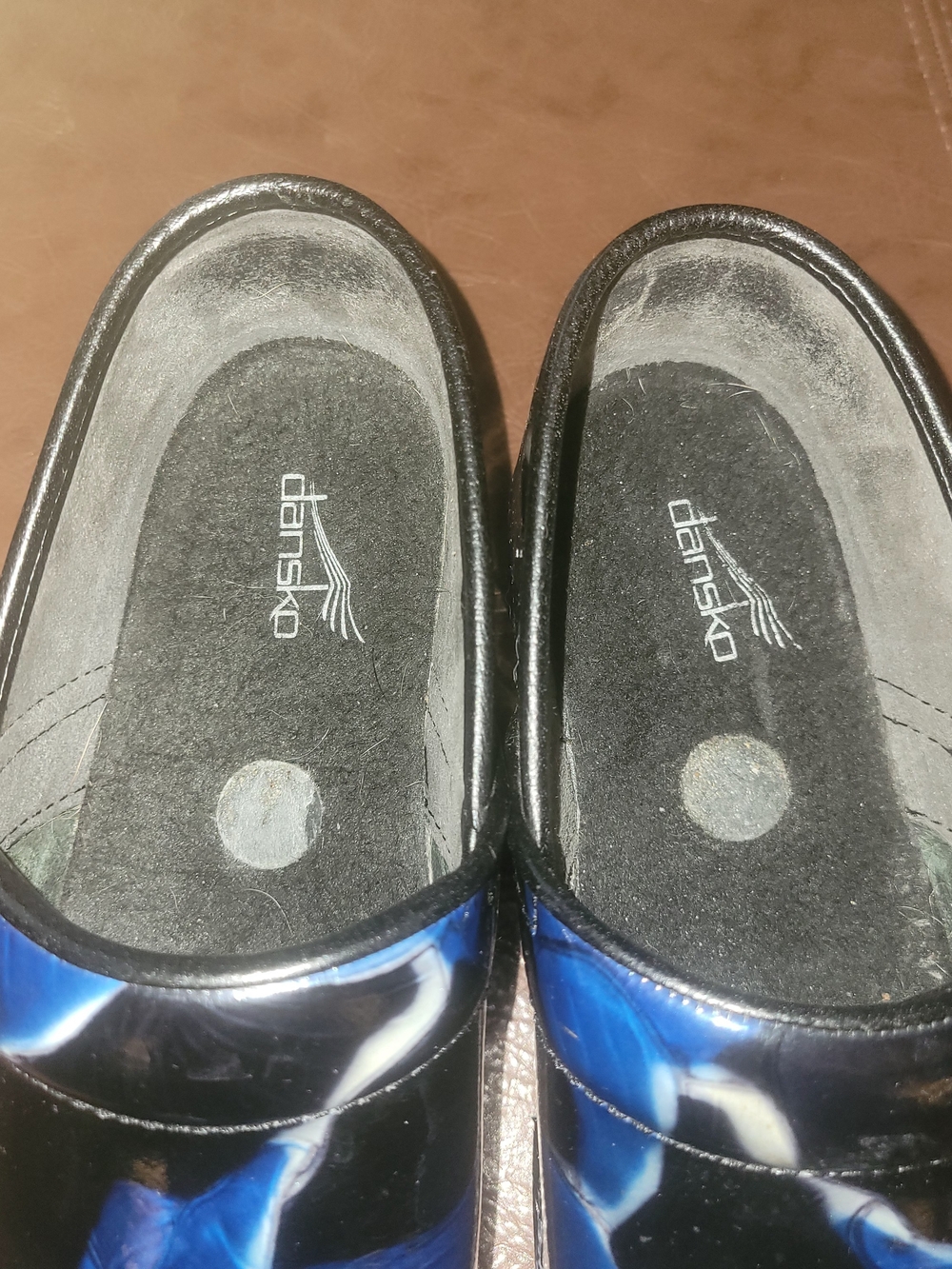 Dansko Blue & Black Marbled Patent Leather Clog Nursing Shoes Sz 38 Size 7.5 - Picture 7 of 11